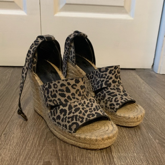 Treasure & Bond Sannibel Platform Wedge Sandal , Size 7, Great Condition - Picture 3 of 15